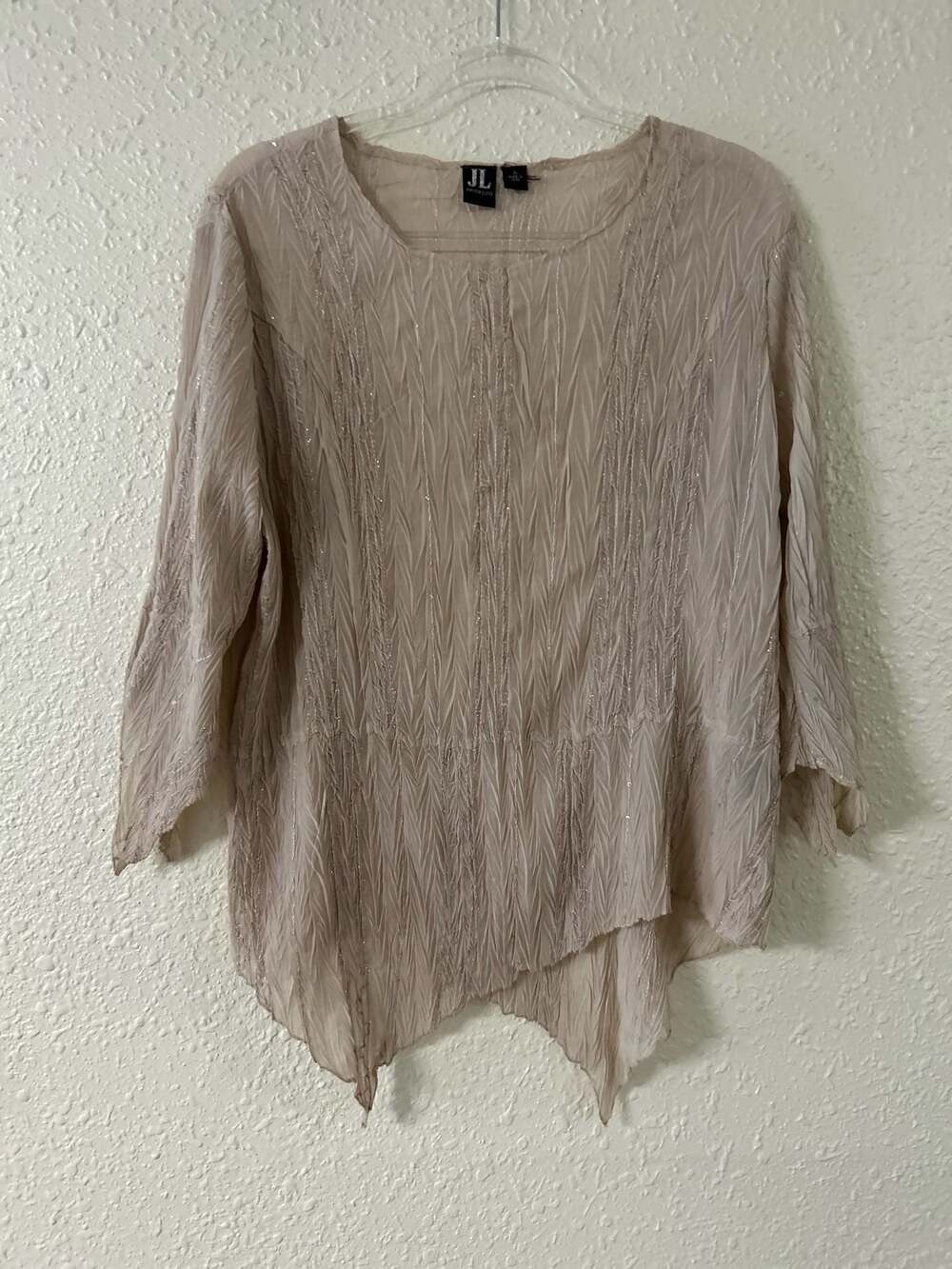Jennifer Lloyd JL Women's Crinkled Asymmetrical Hem Tunic Top
